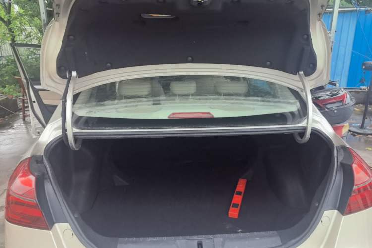 Used Geely Auto Emgrand 2018 1.5L Manual Luxury Model Trunk