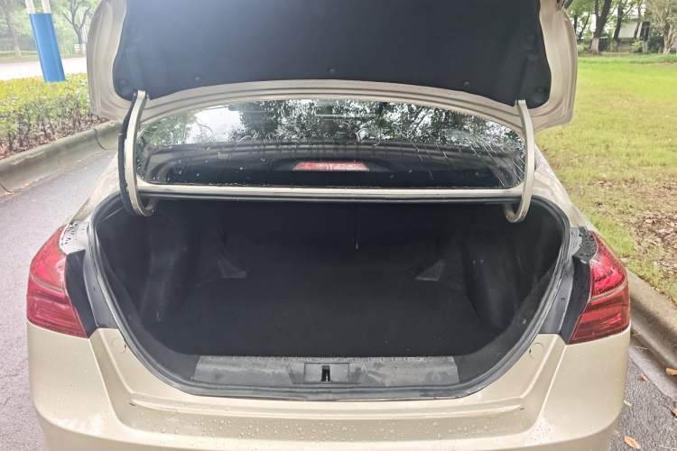 Used Geely Auto Emgrand 2018 1.5L Manual Upward Connect Edition Trunk