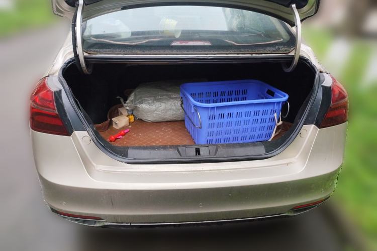 Used Geely Auto Emgrand 2018 1.5L CVT Upward Connect Edition Trunk