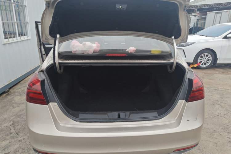 Used Geely Auto Emgrand 2018 1.5L CVT Upward Connect Edition Trunk