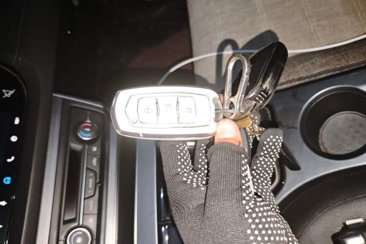 Used Geely Auto Emgrand 2018 1.5L Manual Upward Connect Edition Vehicle Key