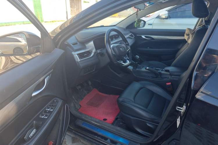Used Geely Auto Emgrand 2019 Leading Edition 1.5L Manual Upgraded Connectivity Model China VI Standard Driver Seat