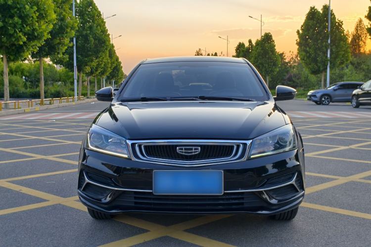 Used Geely Auto Emgrand 2019 Leading Edition 1.5L Manual Luxury Model China VI Standard Exterior 2