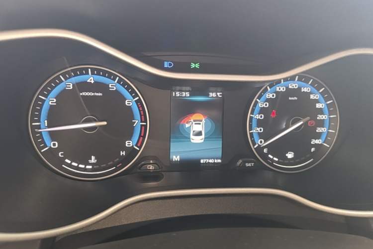 Used Geely Auto Emgrand 2019 Leading Edition 1.5L Manual Luxury Model China VI Standard Instrument Cluster