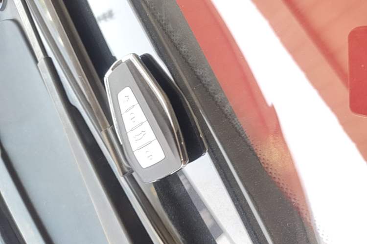 Used Geely Auto Emgrand 2019 Leading Edition 1.5L Manual Luxury Model China VI Standard Interior 1
