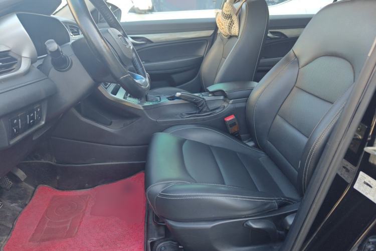 Used Geely Auto Emgrand 2019 Leading Edition 1.5L Manual Upgraded Connectivity Model China VI Standard Left Front Seat