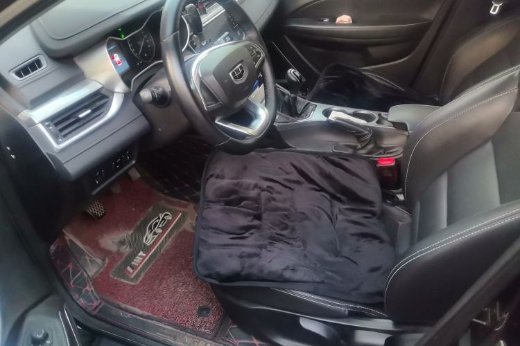 Used Geely Auto Emgrand 2019 Leading Edition 1.5L Manual Luxury Model China VI Standard Left Front Seat