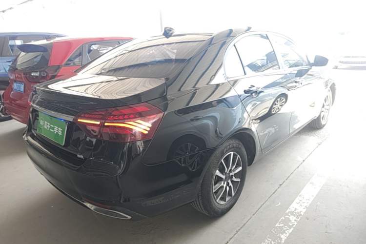 Used Geely Auto Emgrand 2019 Leading Edition 1.5L Manual Luxury Model China VI Standard Rear Right 45 Deg