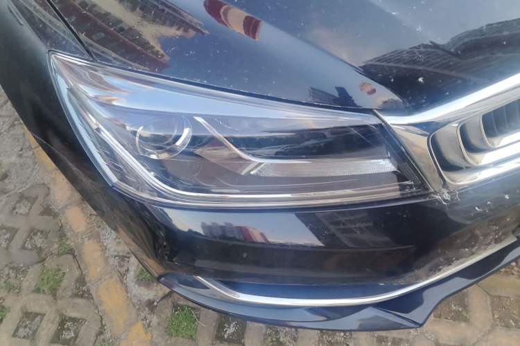 Used Geely Auto Emgrand 2019 Leading Edition 1.5L Manual Luxury Model China VI Standard Right Front Headlight