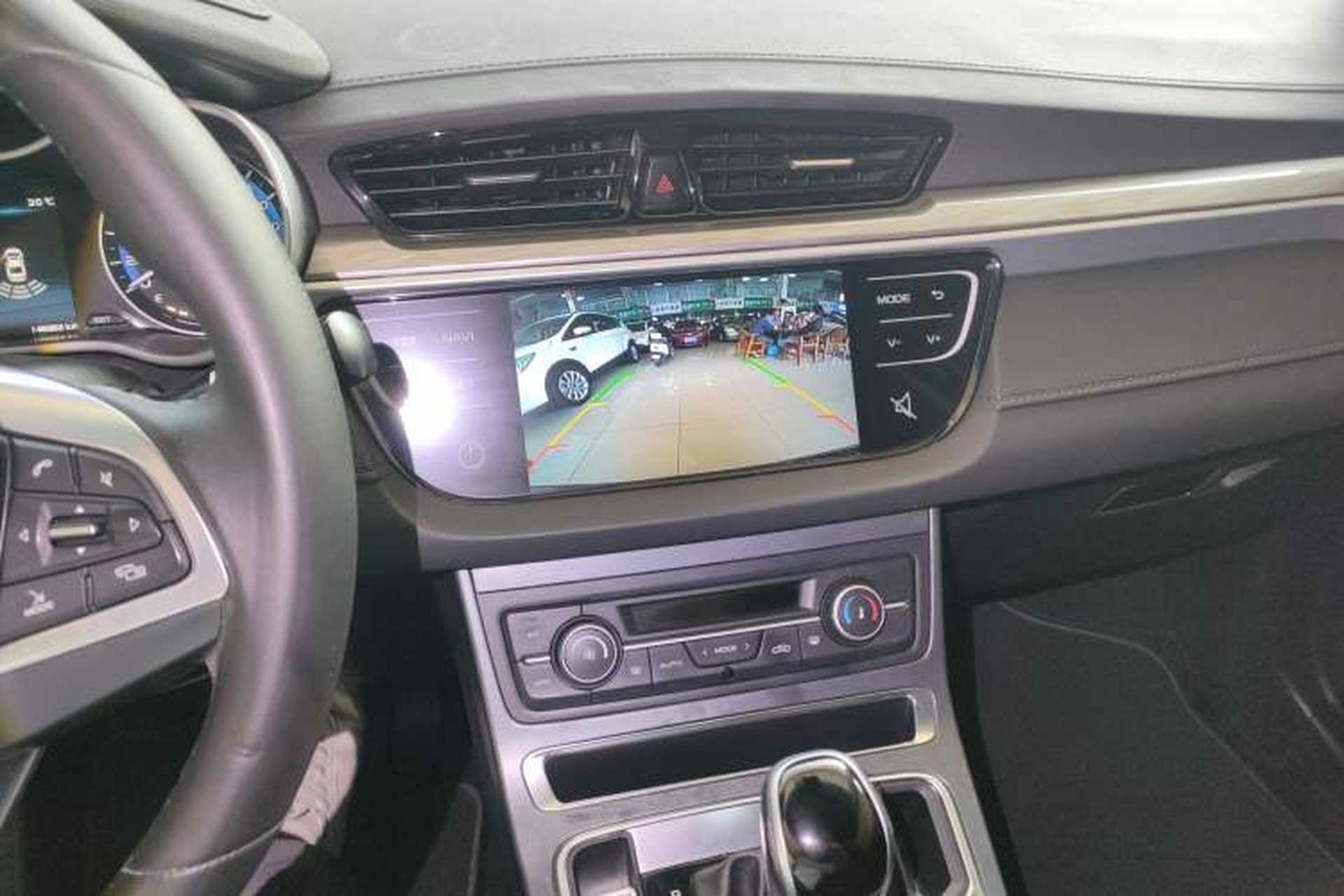 Used Geely Auto Emgrand 2019 Leading Edition 1.5L CVT Luxury Model China VI Standard Audio And AC Panel