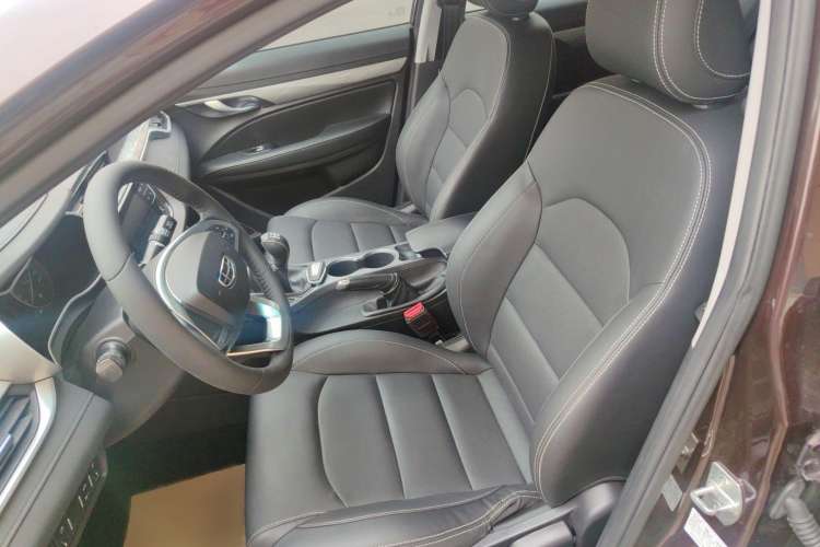 Used Geely Auto Emgrand 2019 Leading Edition 1.5L Manual Luxury Model China VI Standard Left Front Seat