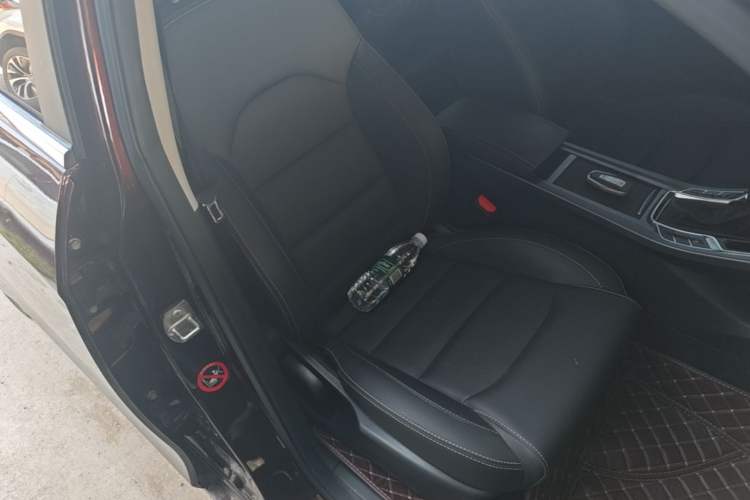 Used Geely Auto Emgrand 2019 Leading Edition 1.5L CVT Upward Asian Games Edition China VI Right Front Seat
