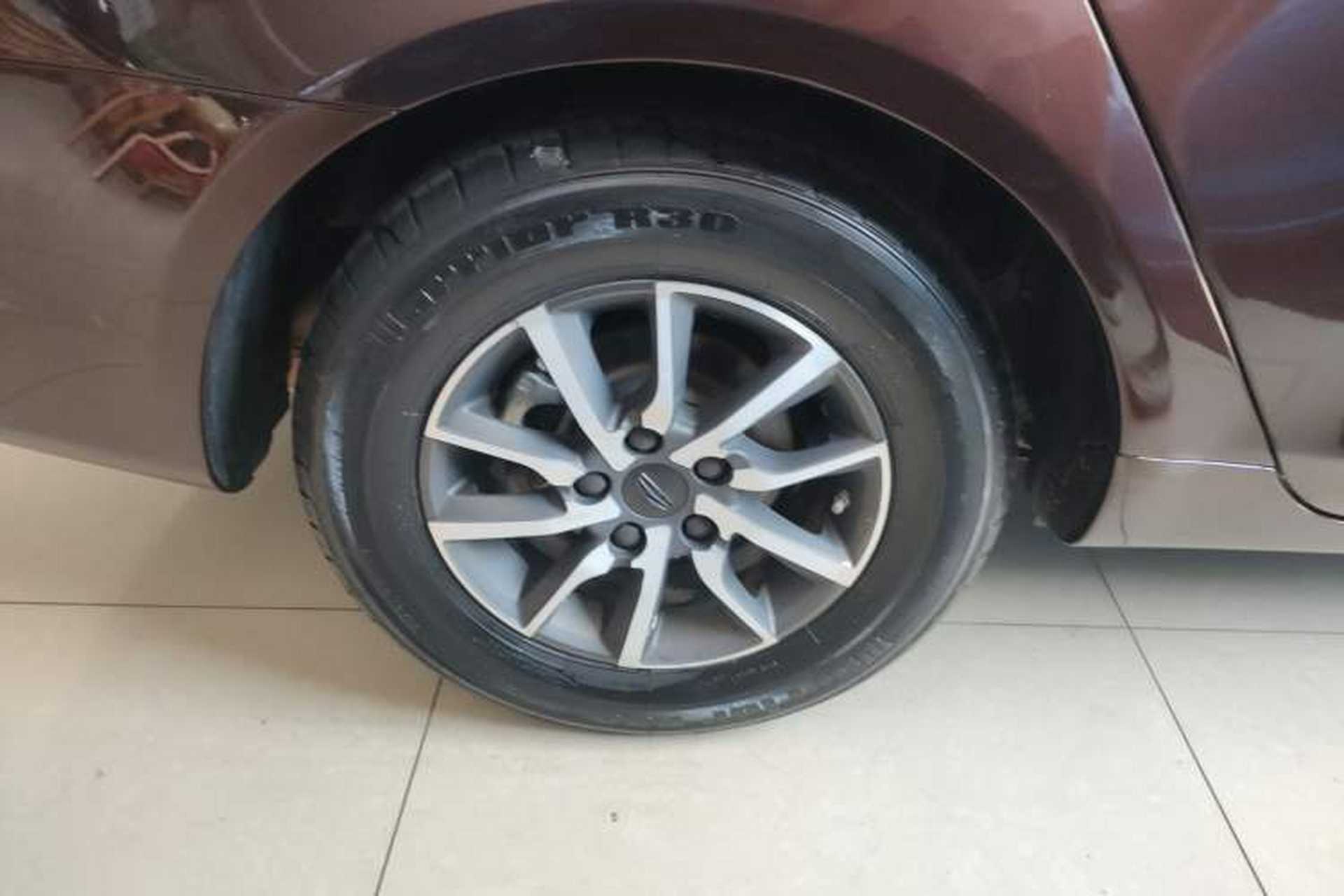 Used Geely Auto Emgrand 2019 Leading Edition 1.5L CVT Luxury Model China VI Standard Right Rear Wheel Hub