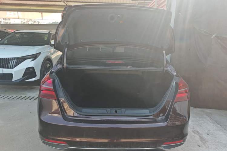 Used Geely Auto Emgrand 2019 Leading Edition 1.5L CVT Upward Asian Games Edition China VI Trunk