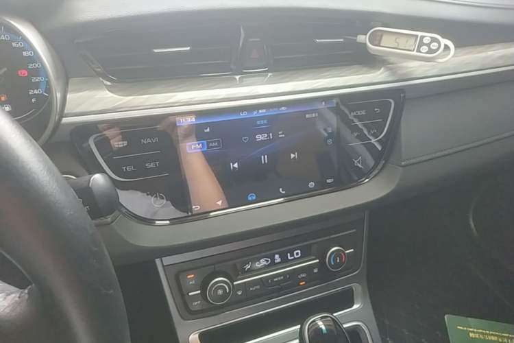 Used Geely Auto Emgrand 2019 Leading Edition 1.5L CVT Luxury Model China VI Standard Audio And AC Panel
