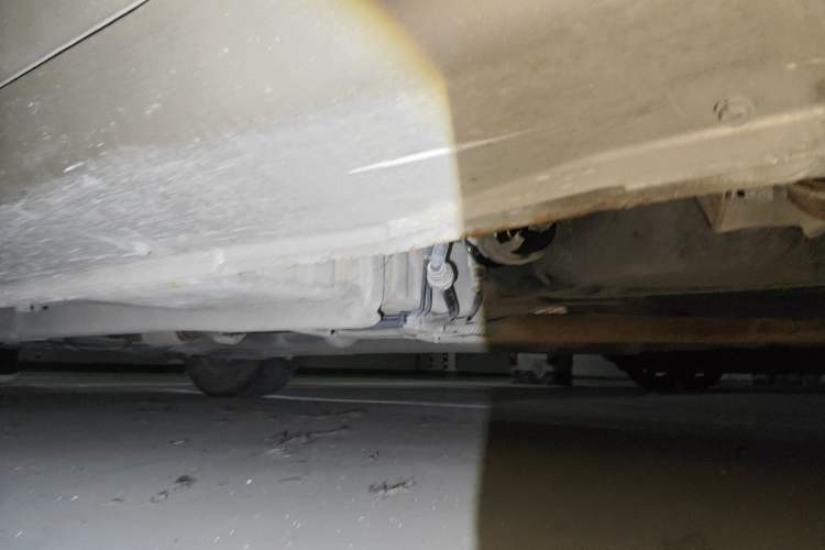 Used Geely Auto Emgrand 2019 Leading Edition 1.5L CVT Upward-Connected Model China VI Standard Chassis Rear Left