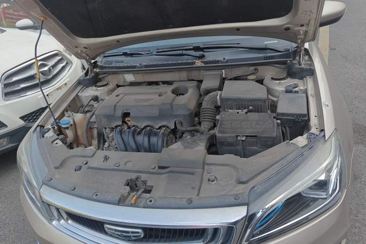 Used Geely Auto Emgrand 2019 Leading Edition 1.5L CVT Upward-Connected Model China VI Standard Engine Bay