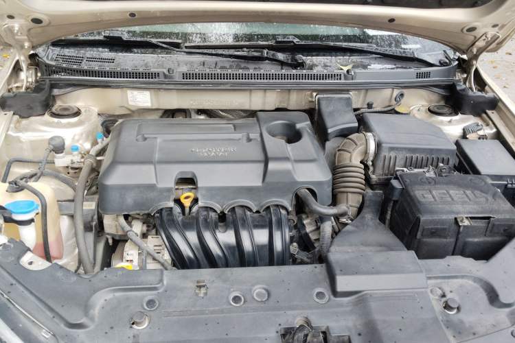 Used Geely Auto Emgrand 2019 Leading Edition 1.5L CVT Upward-Connected Model China VI Standard Engine Bay