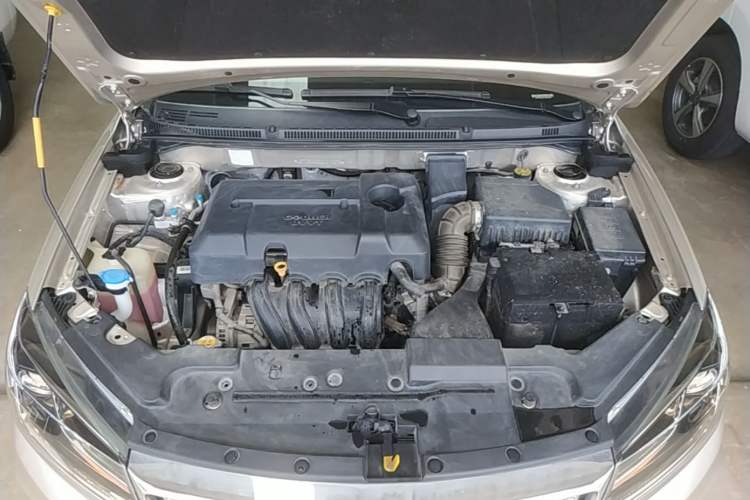 Used Geely Auto Emgrand 2019 Leading Edition 1.5L CVT Luxury Model China VI Standard Engine Bay