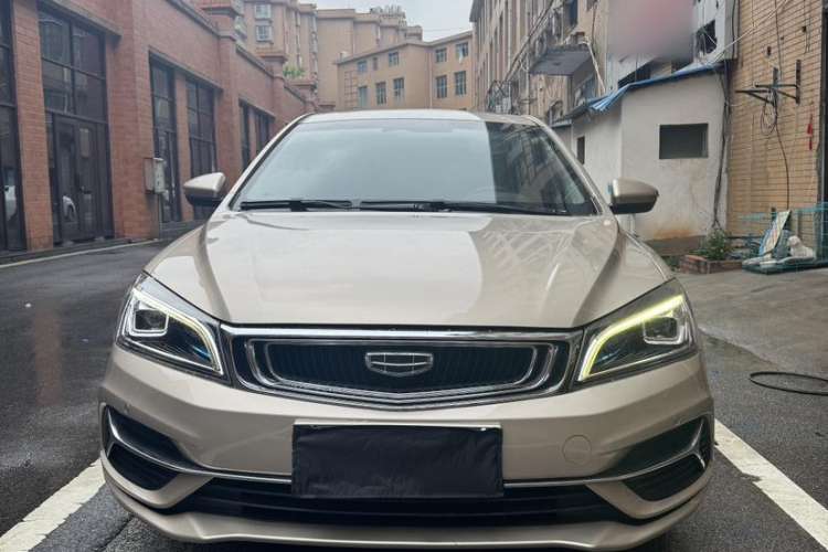 Used Geely Auto Emgrand 2019 Leading Edition 1.5L CVT Prestige Model China VI Standard Exterior 4