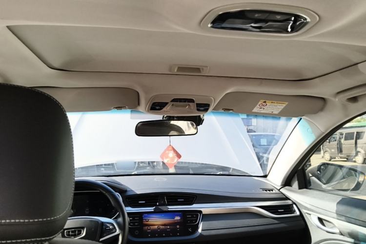 Used Geely Auto Emgrand 2019 Leading Edition 1.5L CVT Upward-Connected Model China VI Standard Headliner