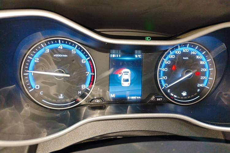 Used Geely Auto Emgrand 2019 Leading Edition 1.5L Manual Luxury Model China VI Standard Instrument Cluster