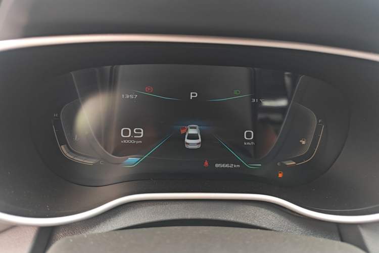 Used Geely Auto Emgrand 2019 Leading Edition 1.5L CVT Upward-Connected Model China VI Standard Instrument Cluster