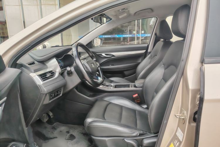 Used Geely Auto Emgrand 2019 Leading Edition 1.5L CVT Luxury Model China VI Standard Interior 2