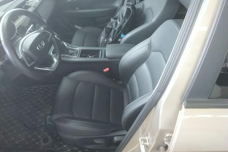Used Geely Auto Emgrand 2019 Leading Edition 1.5L CVT Luxury Model China VI Standard Left Front Seat