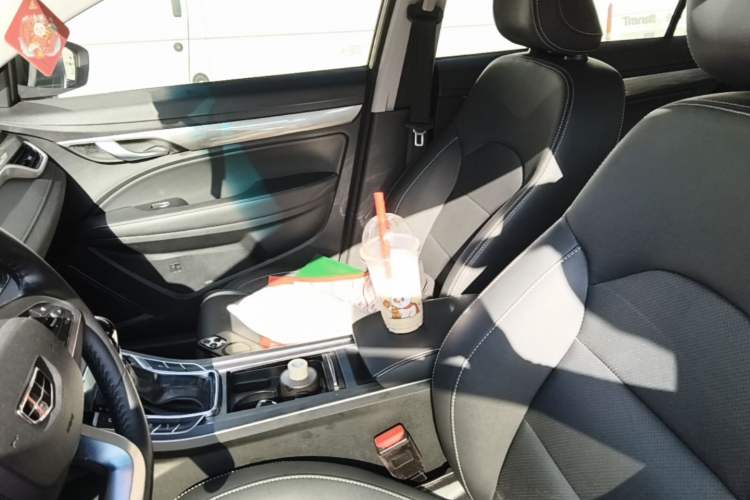 Used Geely Auto Emgrand 2019 Leading Edition 1.5L CVT Upward-Connected Model China VI Standard Left Front Seat