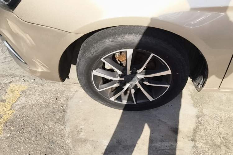 Used Geely Auto Emgrand 2019 Leading Edition 1.5L CVT Upward-Connected Model China VI Standard Left Front Wheel Hub