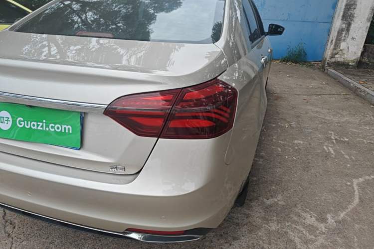 Used Geely Auto Emgrand 2019 Leading Edition 1.5L CVT Luxury Model China VI Standard Right Rear Taillight