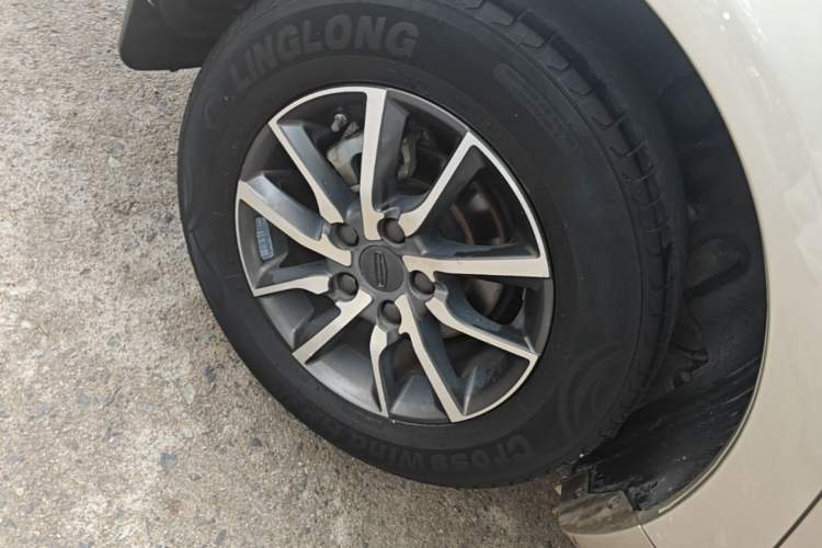 Used Geely Auto Emgrand 2019 Leading Edition 1.5L CVT Luxury Model China VI Standard Right Rear Wheel Hub