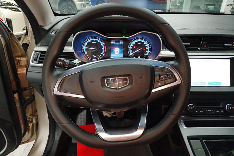 Used Geely Auto Emgrand 2019 Leading Edition 1.5L Manual Luxury Model China VI Standard Steering Wheel