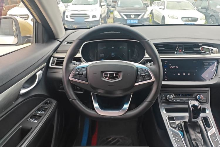 Used Geely Auto Emgrand 2019 Leading Edition 1.5L CVT Upward-Connected Model China VI Standard Steering Wheel
