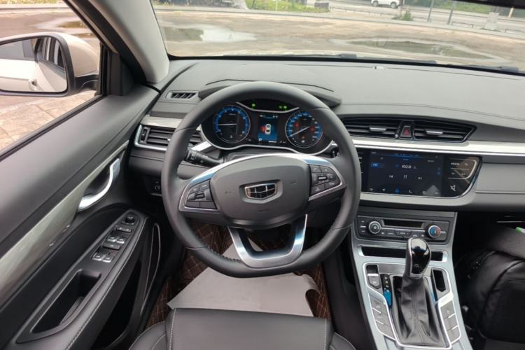 Used Geely Auto Emgrand 2019 Leading Edition 1.5L CVT Luxury Model China VI Standard Steering Wheel