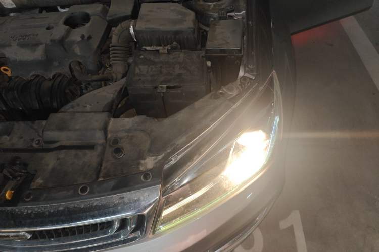 Used Geely Auto Emgrand 2019 Leading Edition 1.5L CVT Luxury Model China VI Standard Engine Bay Left