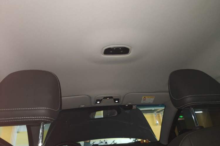 Used Geely Auto Emgrand 2019 Leading Edition 1.5L CVT Luxury Model China VI Standard Headliner