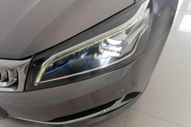 Used Geely Auto Emgrand 2019 Leading Edition 1.5L CVT Upward Asian Games Edition China VI Left Front Headlight