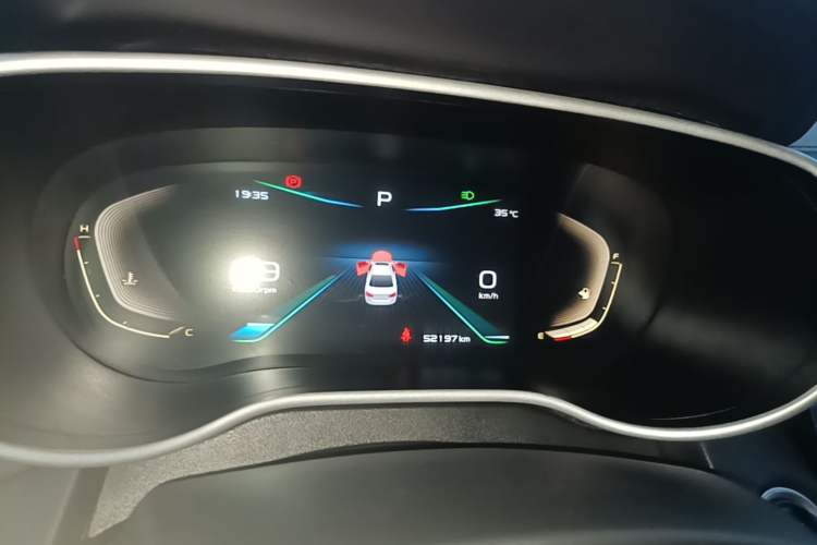 Used Geely Auto Emgrand 2019 Leading Edition 1.5L CVT Upward-Connected Model China VI Standard Instrument Cluster