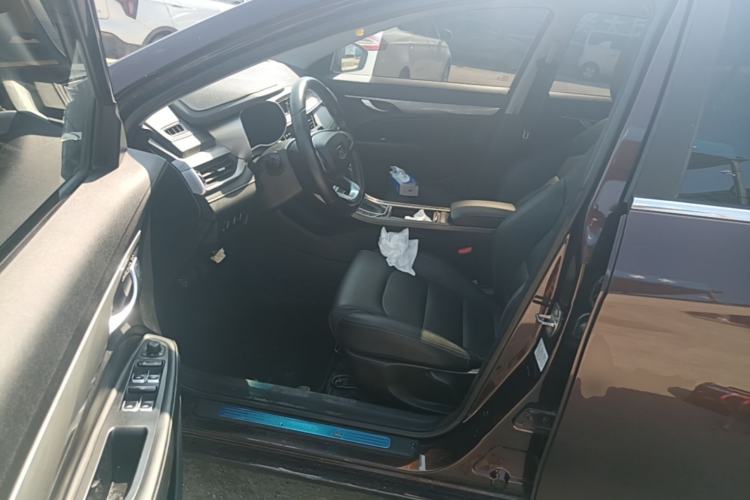 Used Geely Auto Emgrand 2019 Leading Edition 1.5L CVT Upward-Connected Model China VI Standard Left Front Seat