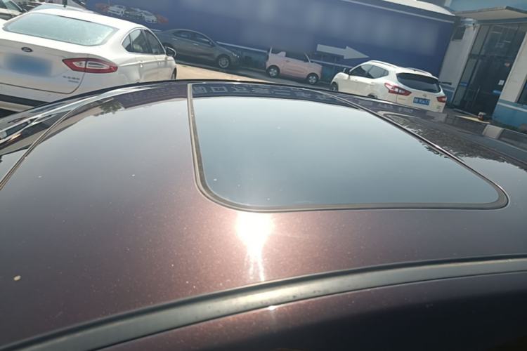 Used Geely Auto Emgrand 2019 Leading Edition 1.5L CVT Upward-Connected Model China VI Standard Roof