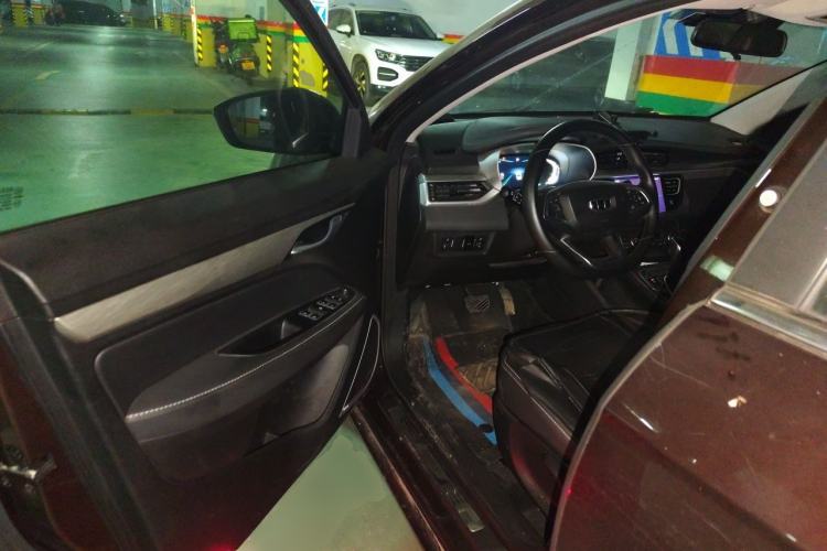 Used Geely Auto Emgrand 2019 Leading Edition 1.5L CVT Upward-Connected Model China VI Standard Driver Seat