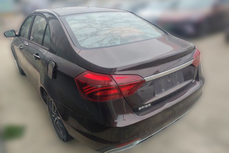 Used Geely Auto Emgrand 2019 Leading Edition 1.5L CVT Luxury Model China VI Standard Exterior 3