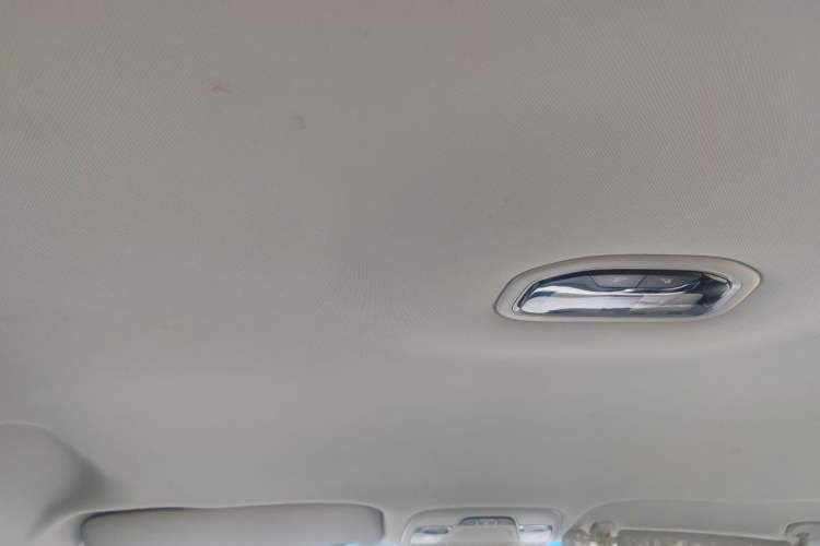 Used Geely Auto Emgrand 2019 Leading Edition 1.5L CVT Luxury Model China VI Standard Headliner