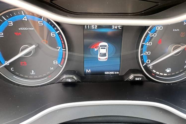 Used Geely Auto Emgrand 2019 Leading Edition 1.5L Manual Luxury Model China VI Standard Instrument Cluster