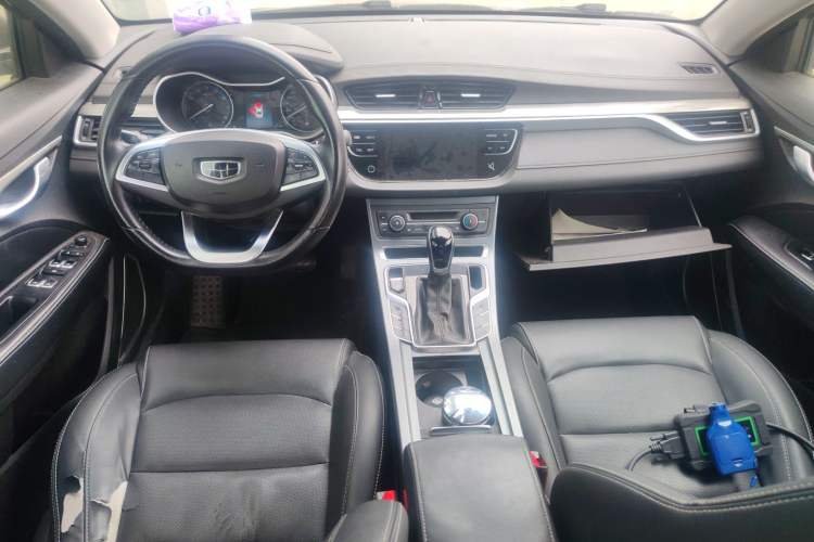 Used Geely Auto Emgrand 2019 Leading Edition 1.5L CVT Luxury Model China VI Standard Interior 2