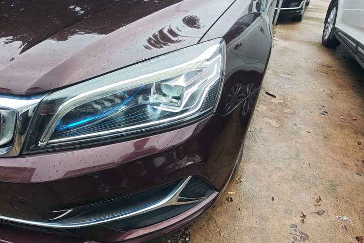Used Geely Auto Emgrand 2019 Leading Edition 1.5L CVT Upward-Connected Model China VI Standard Left Front Headlight
