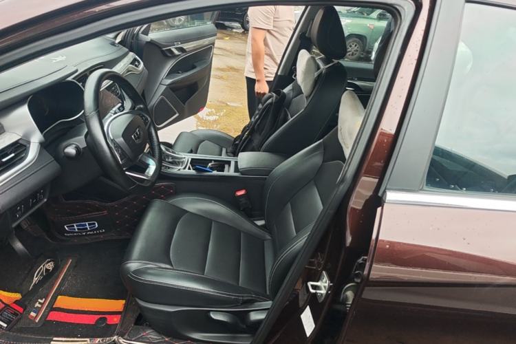 Used Geely Auto Emgrand 2019 Leading Edition 1.5L CVT Upward-Connected Model China VI Standard Left Front Seat