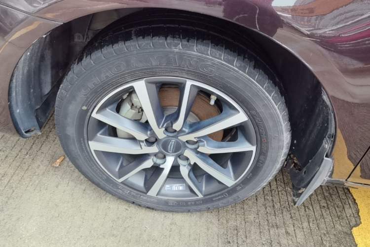 Used Geely Auto Emgrand 2019 Leading Edition 1.5L CVT Upward-Connected Model China VI Standard Left Front Wheel Hub